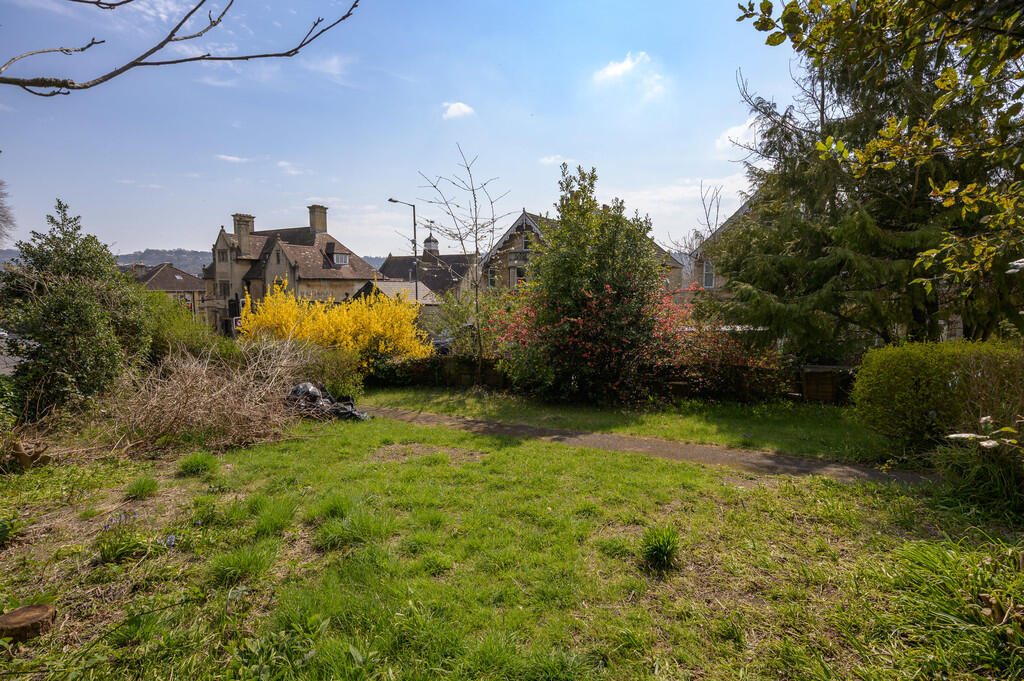 2 Newbridge Road-...