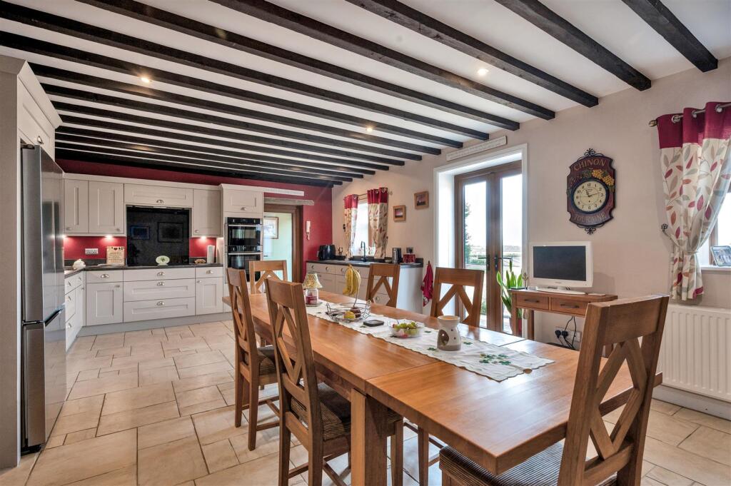 The Covert, Elton WEB PH-59.jpg