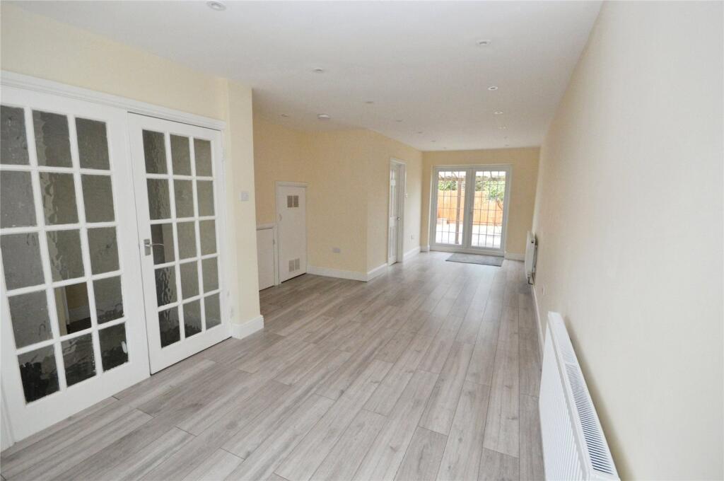 Living/Dining Room