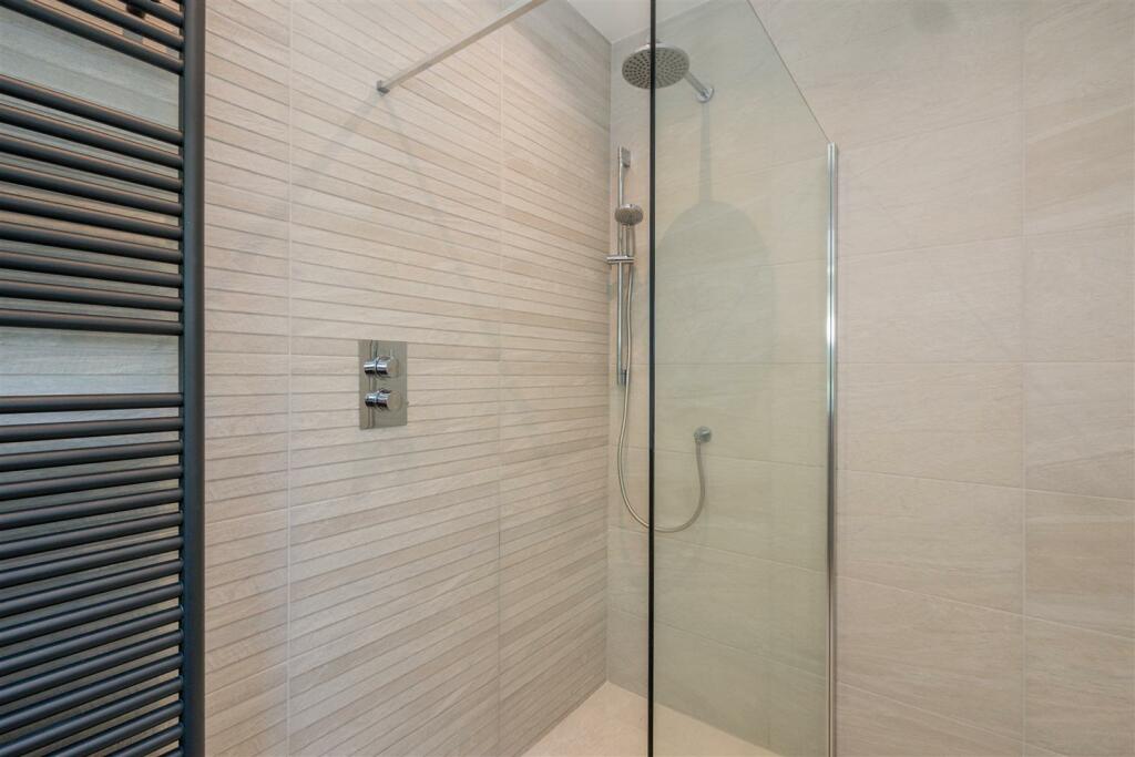 Shower Room Aspect 2