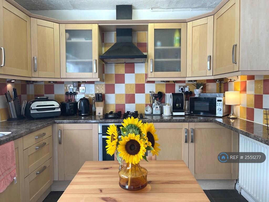 Kitchen With All Appliances 