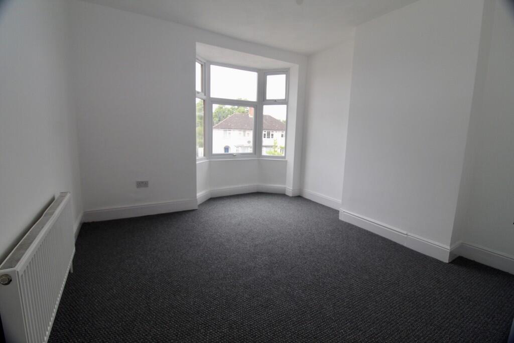 558B042A-FA6B-4A4...