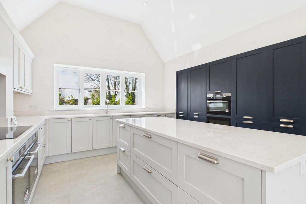 CAM01689G0-PR0456...