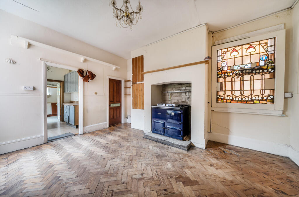 1366063-7-68efcb8...