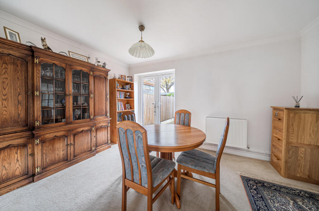 1374016-17-6901ef...