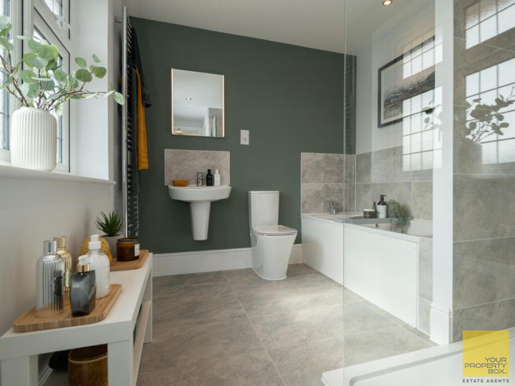 59352-leamington-ensuite-1