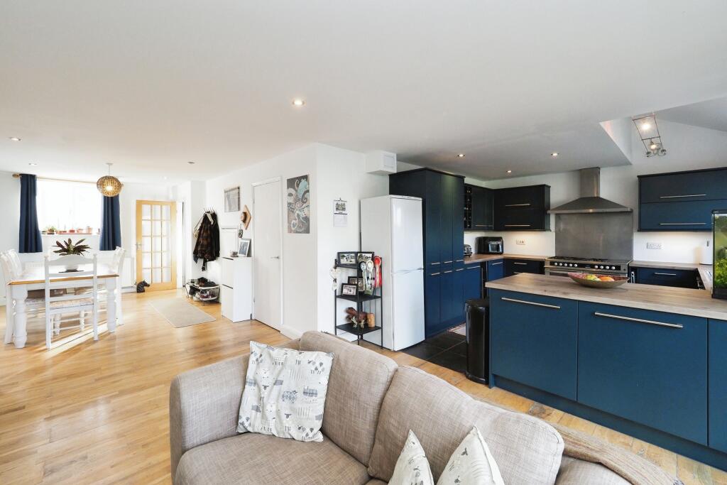Breathtaking Open Plan Kitchen/Dining and Family Space