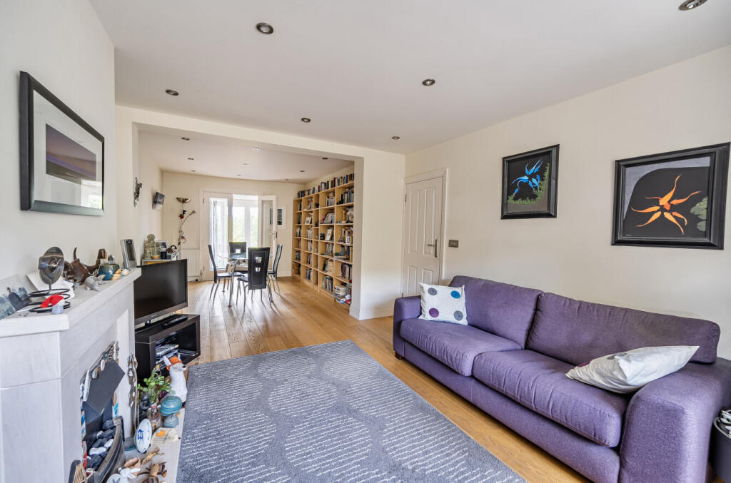 1315363-18-685eb1...