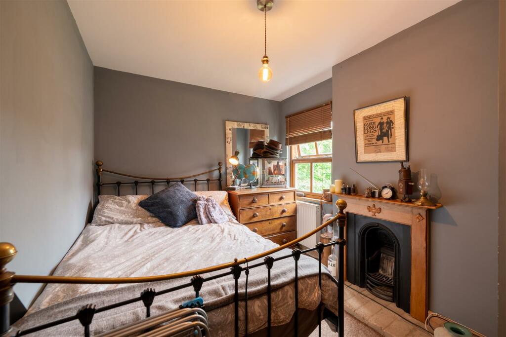 Bedroom 2.jpg