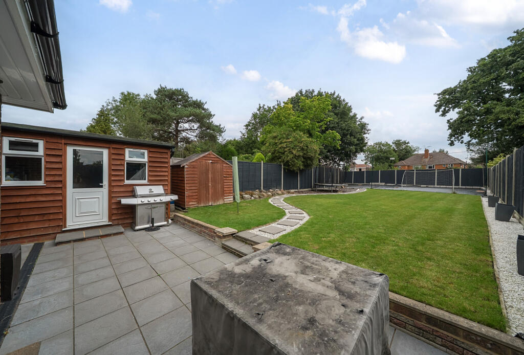 1328275-2-688a0a1...