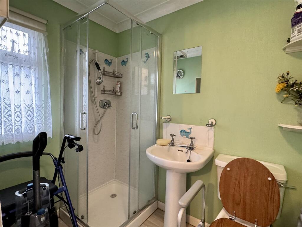 En-Suite Shower Room