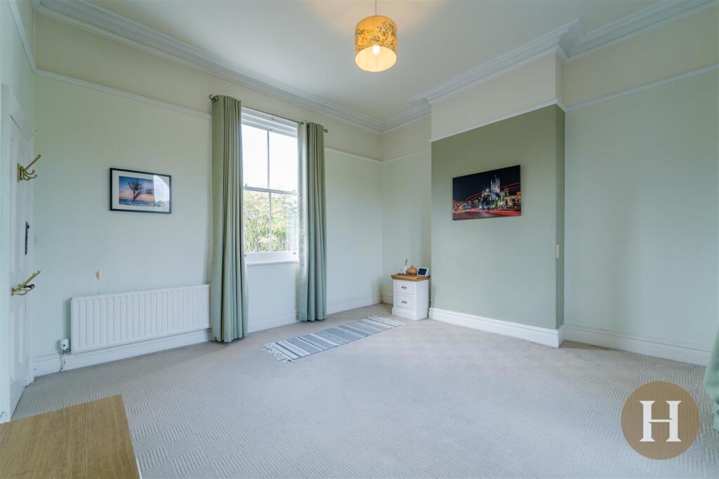 Hadleigh Estate Agents-15.jpg