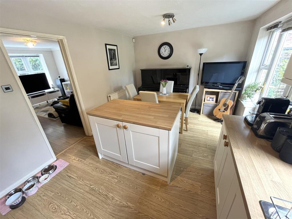 Dining Kitchen Aspect 2.jpg