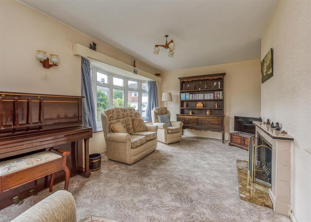 21 Langley Gardens-Living Room.jpg