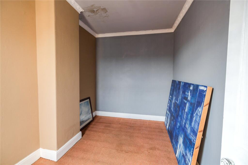 Bedroom 2 (2)