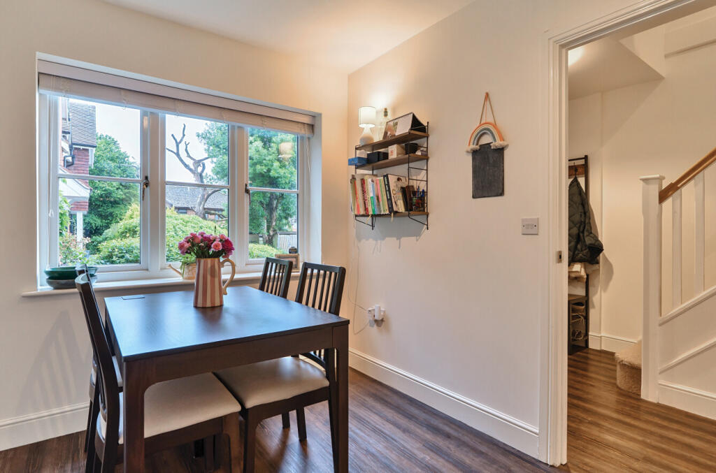 1305869-19-68415b...