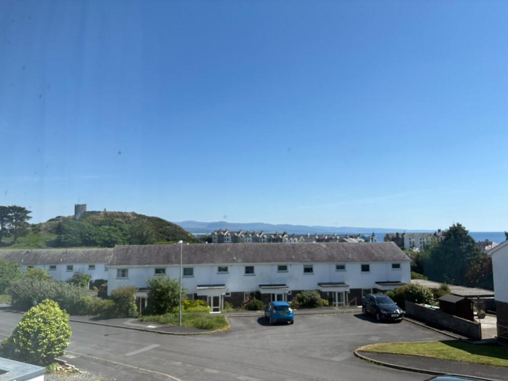 Views to Front (1).JPEG