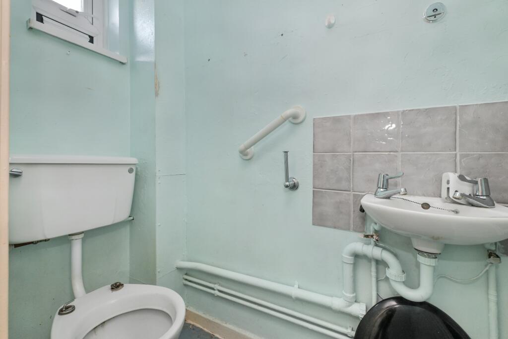 25 Kingston Close, Huntingdon, Cambridgeshire PE29 7LE