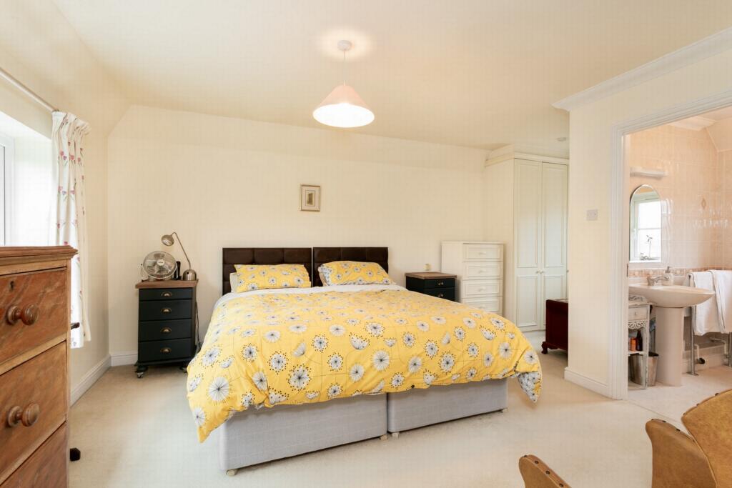 Principal bedroom