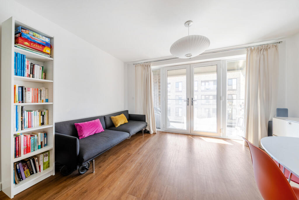 1315795-16-685e63...