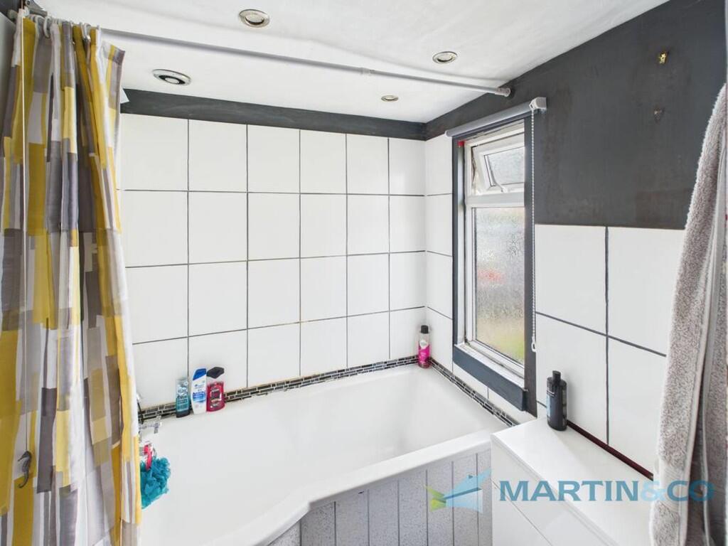 CAM02145G0-PR0069...