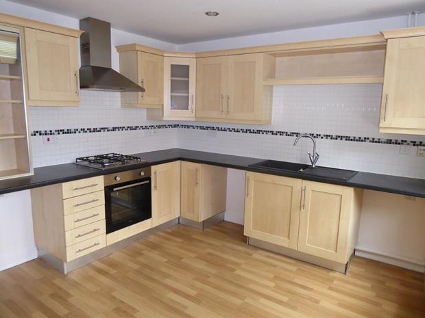 39 Roman Way Kitchen