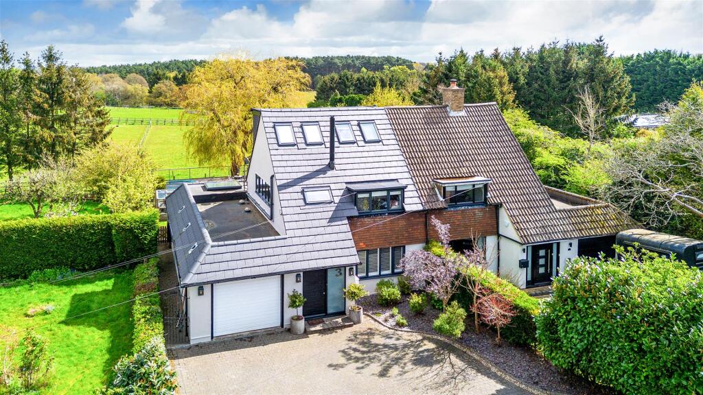 HEATH FARM COTTAGES, 3 DRONE  (2).jpg