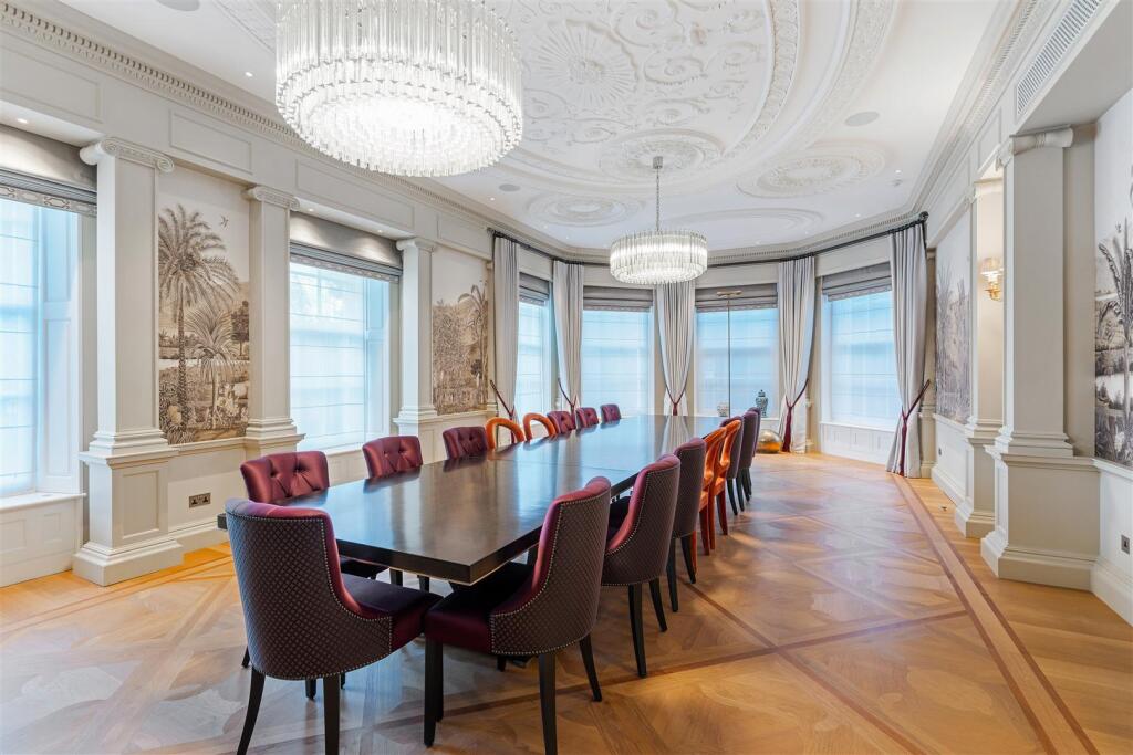 81912 Round Hill-26.jpg