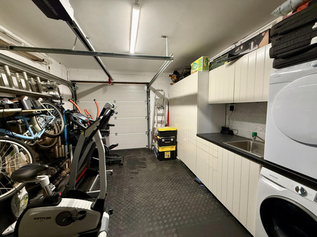 Garage Utility