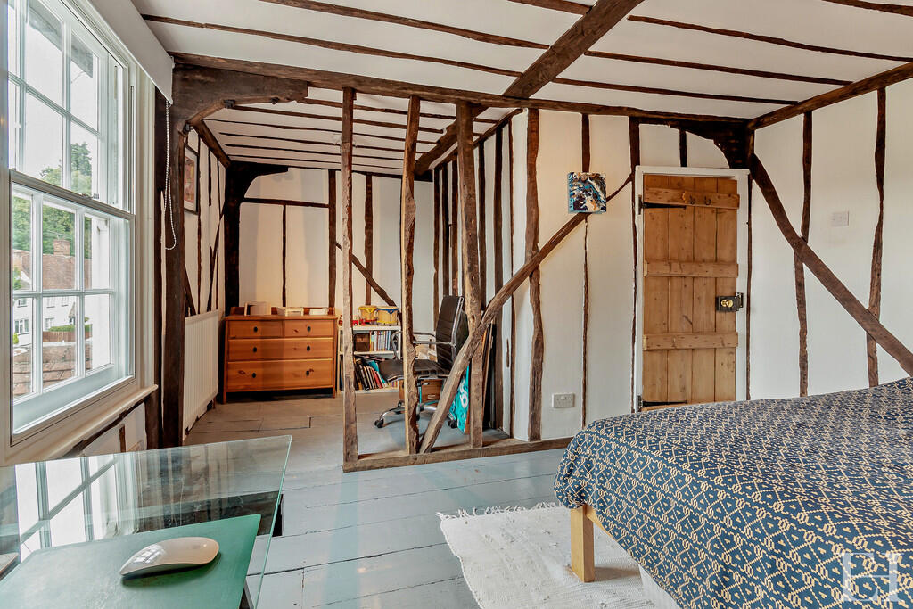 8658492-interiorW...