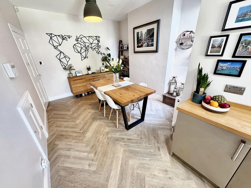 Kitchen / Diner