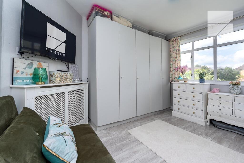 11 Dale View Gardens_0045.jpg