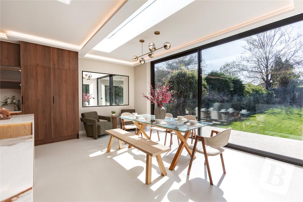 Kitchen/Diner/Family