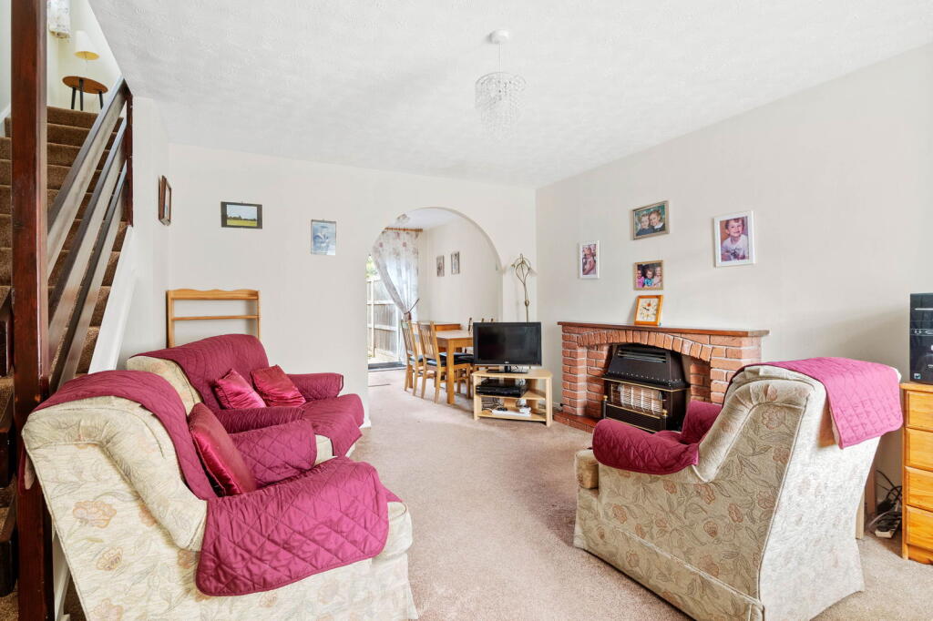 18 Turners Close, Worcester.  WR4 9YX