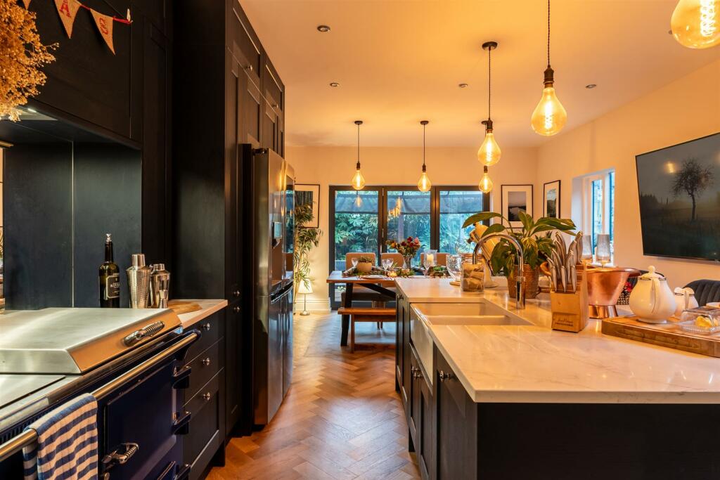 Dining Kitchen