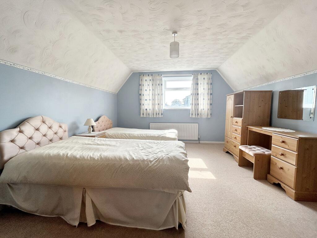 BEDROOM TWO