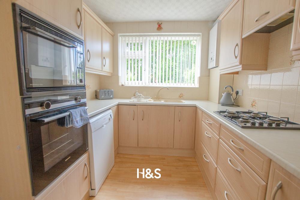 250 Ralph Road - Kitchen.jpg