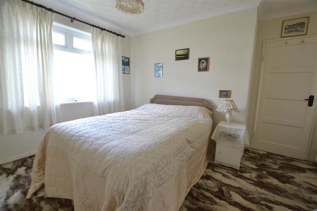 bed 1..JPG