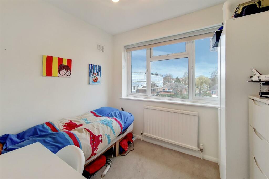 Bedroom 4.jpg