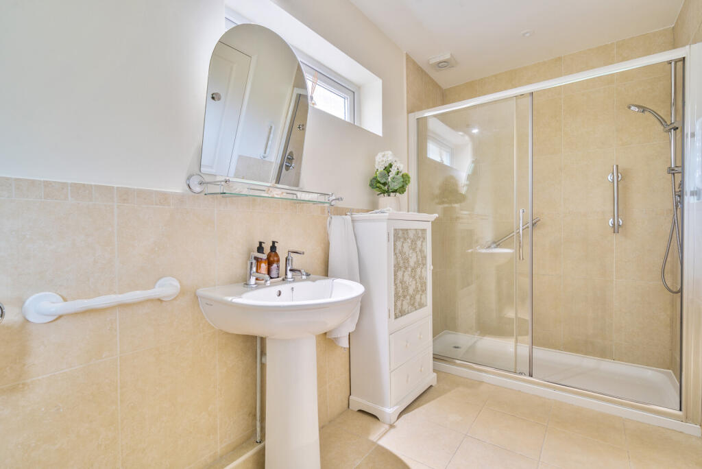 1356511-12-68cbfd...