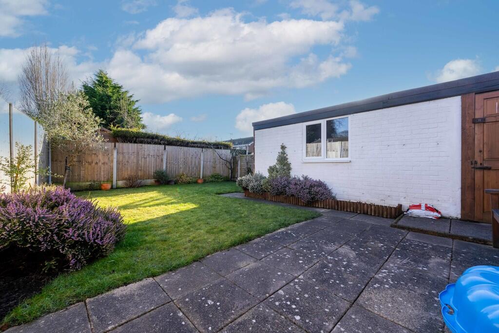 8 Tintern Avenue,...