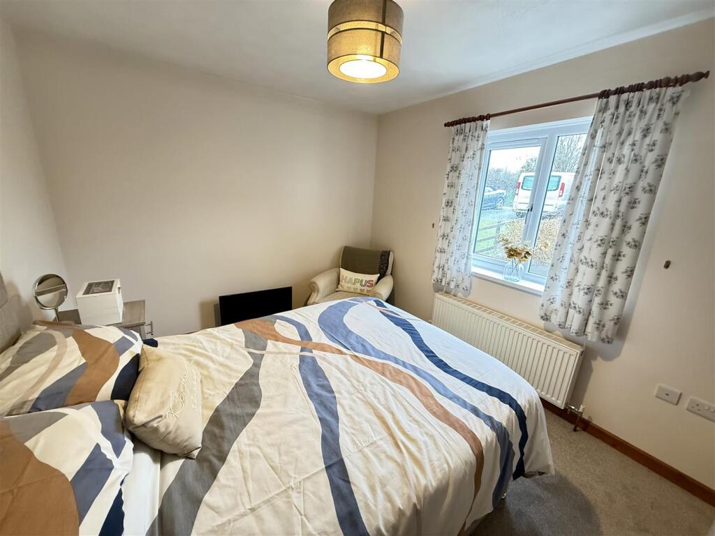Front bedroom 1