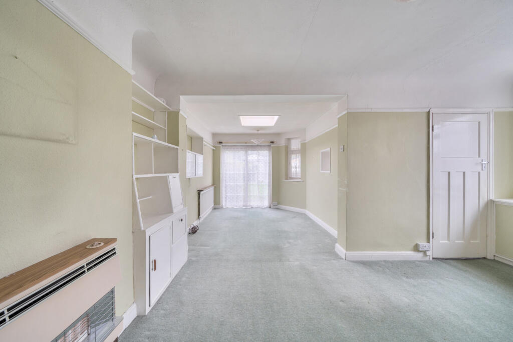 1369511-4-68ee697...