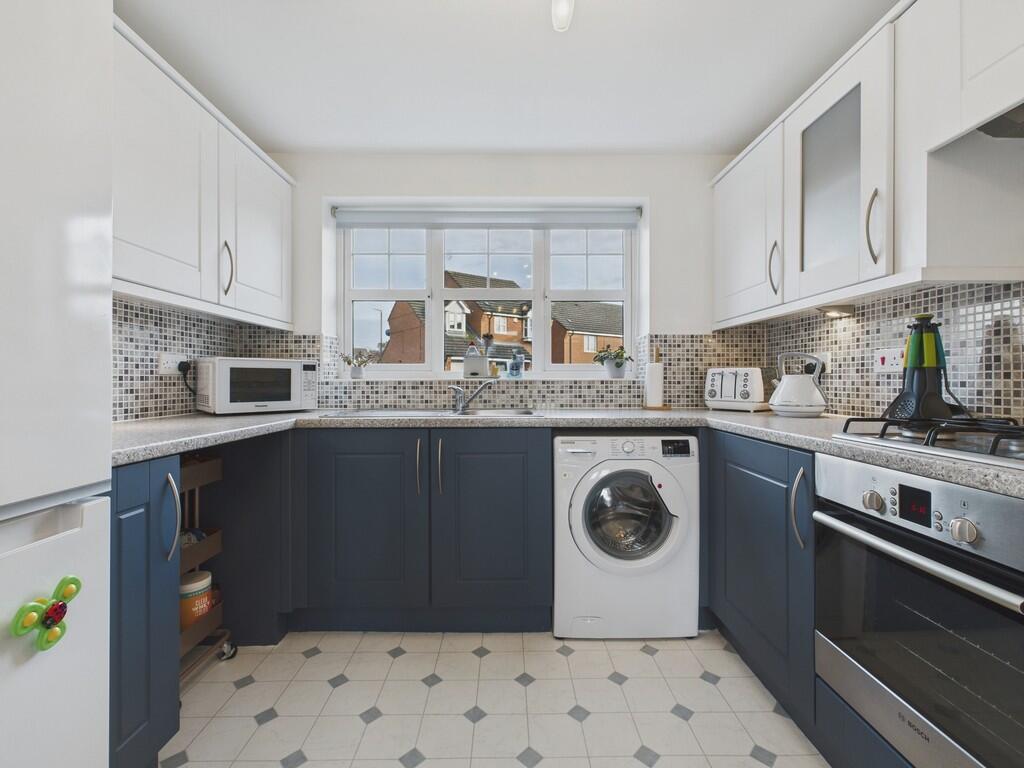 CAM04273G0-PR0098...