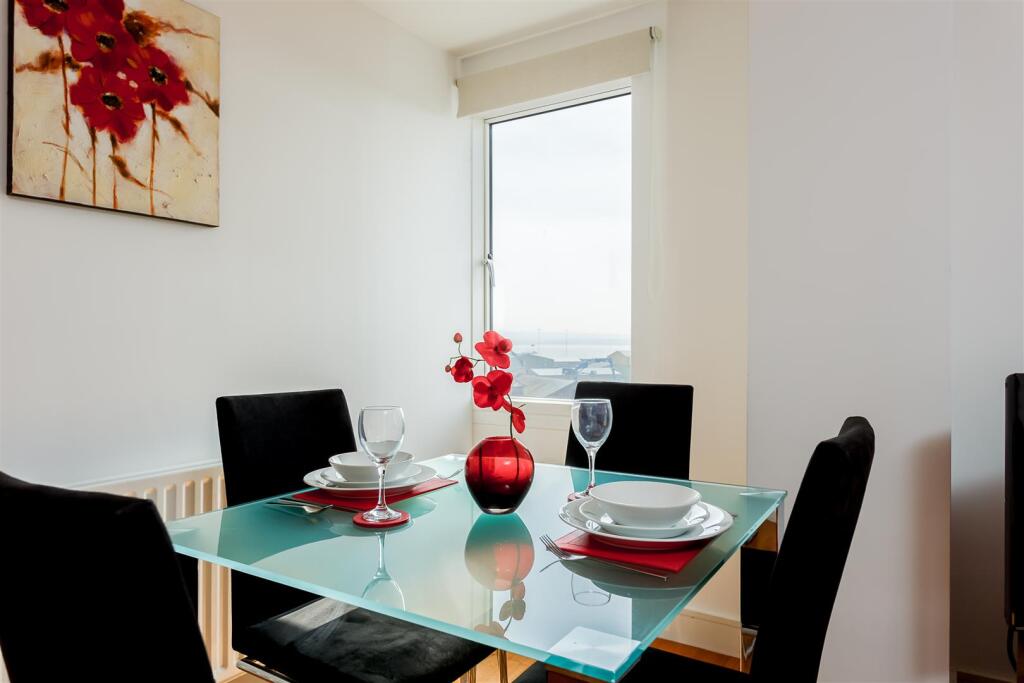 704 Orchard Plaza-ph7_print.jpg