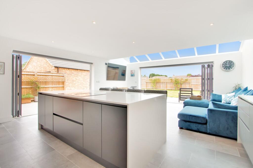 Kitchen/Dining/Sun Room