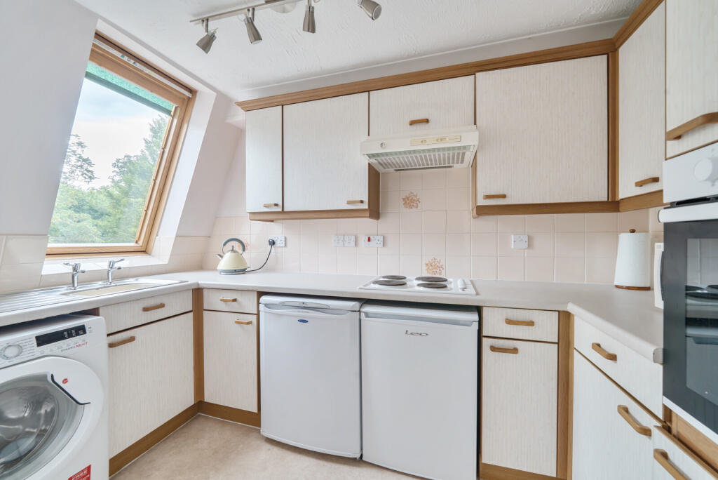 1327305-2-6879361...