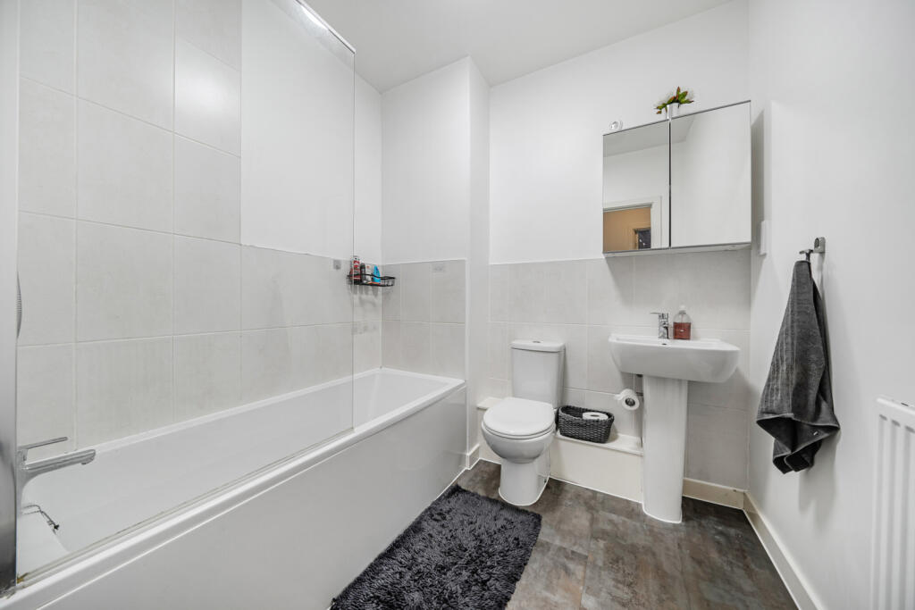 1290231-4-68277bb...