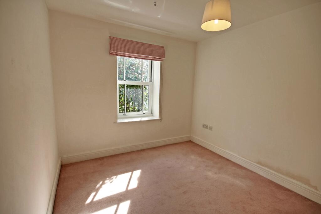 3 Holford Way - Bedroom 1-window