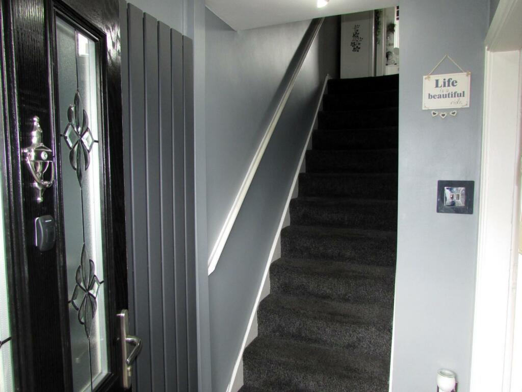 MedwayRd52hall.JPG